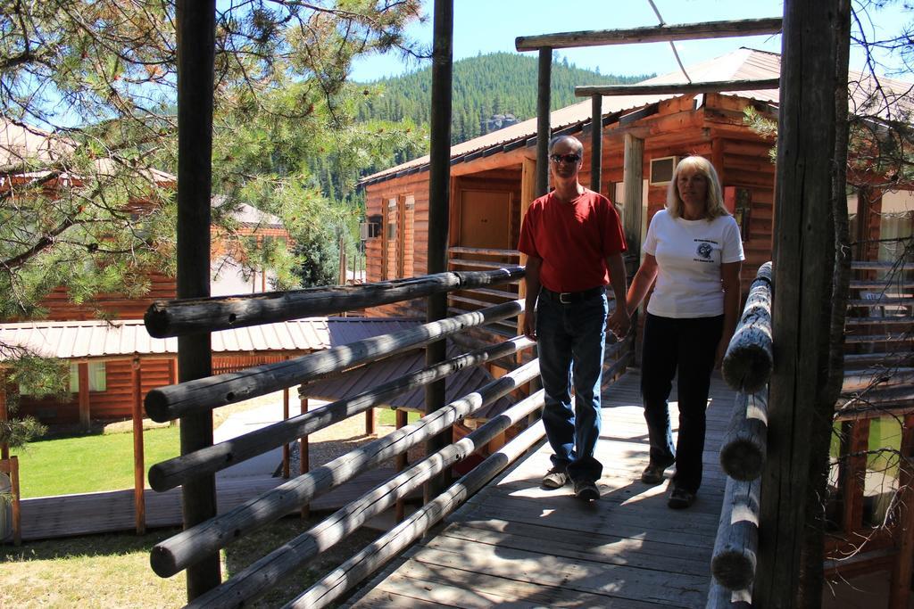 The Lodge At Lolo Hot Springs Eksteriør bilde
